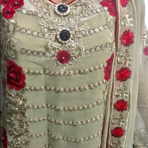 Cream color georgette dress with red work - Picture 2 of 5